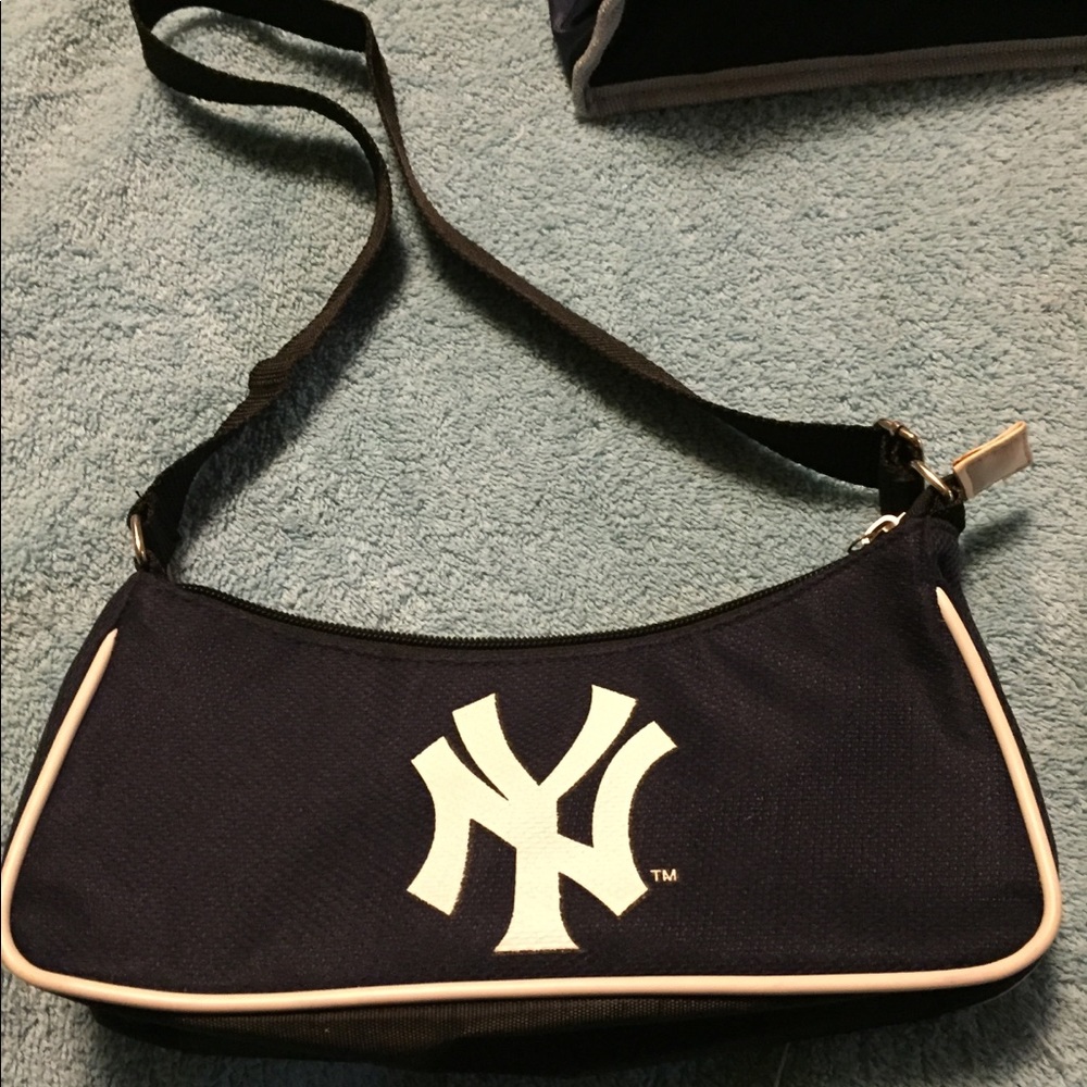 All NEW NY Yankees bundle - Picture 5 of 6